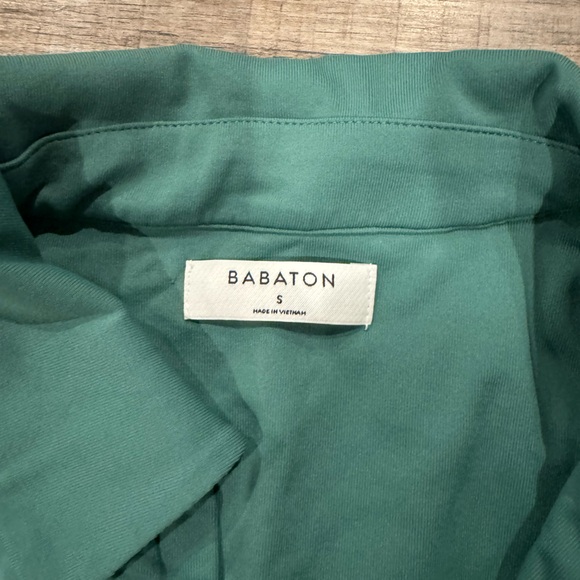 Babaton Contour V-Neck Collared Tank Top - Picture 2 of 3